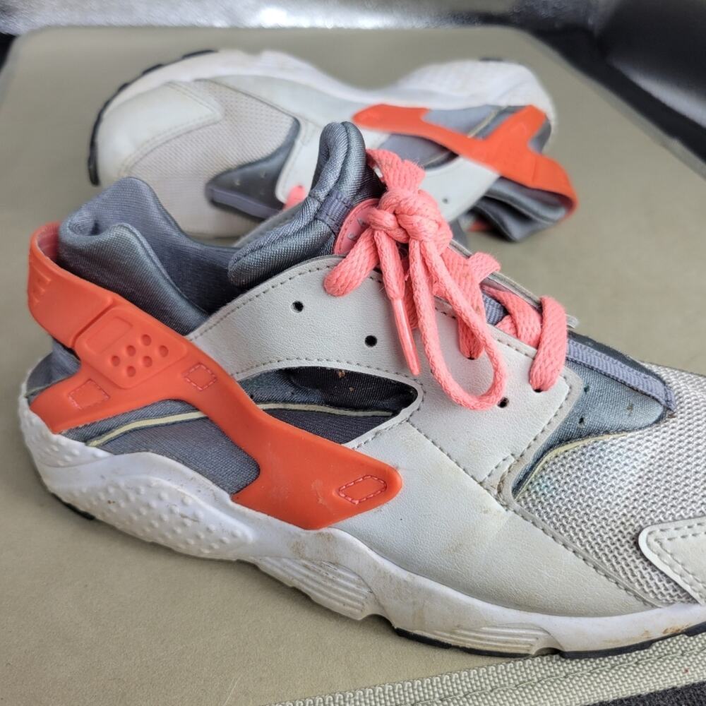 Nike Air Huarache Shoes Girl Size 3 Grey Run Pure Platinum Lava Sneaker Athletic - Picture 12 of 14